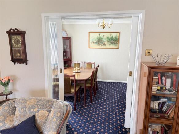 3 bed Detached Bungalow for sale Image 7
