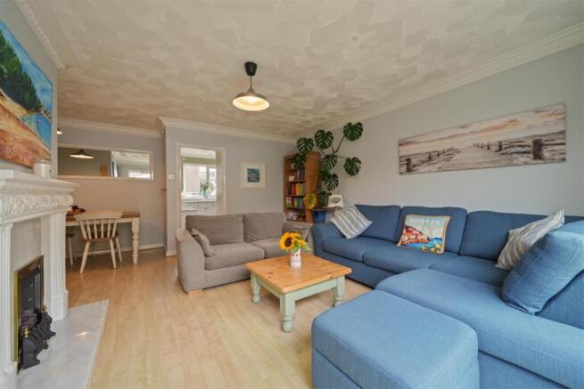 3 bed Detached Bungalow for sale Image 6