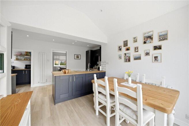 Kitchen/Dining