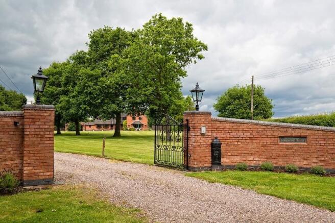 Oakwood House