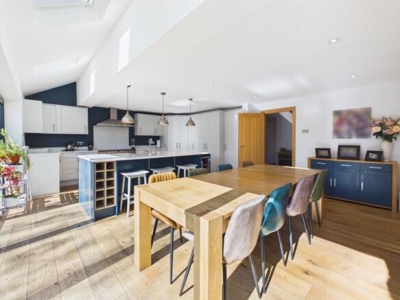 Kitchen/Dining Room