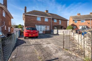 16, Alexander Close, Catshill B61 0PF
