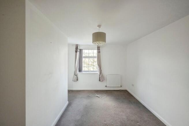 2 bed Flat for sale Image 7