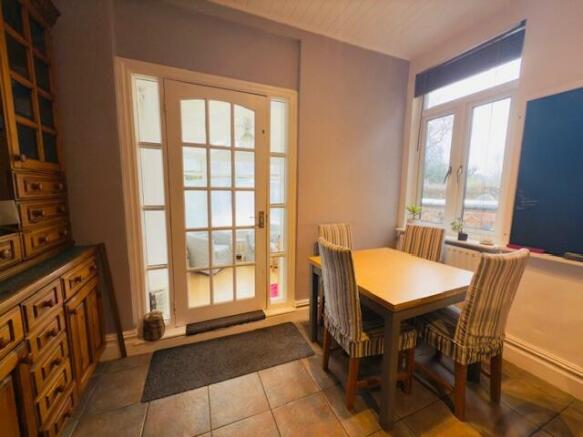 47 Garners Lane Dining Room.jpg
