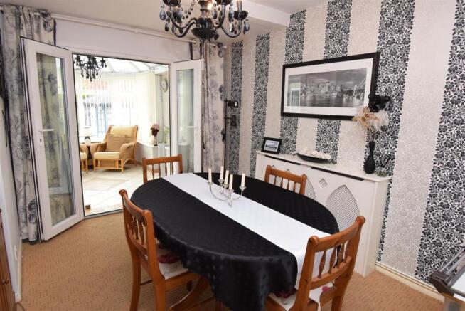 Dining Room/Bedroom 3