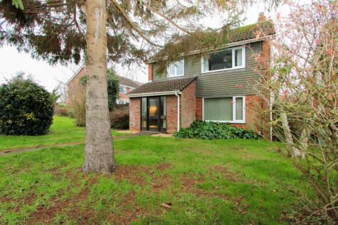 Wisteria Avenue, Chipping Sodbury, BS37