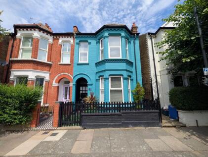Warren Road, London, SW19