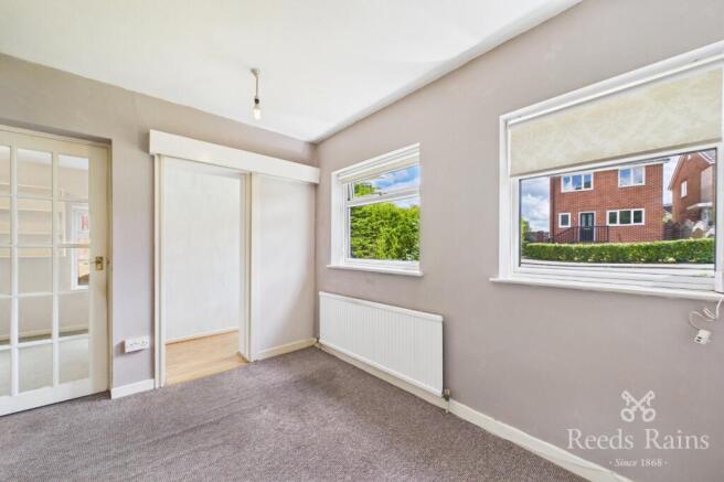 3 bed Bungalow for sale Image 9