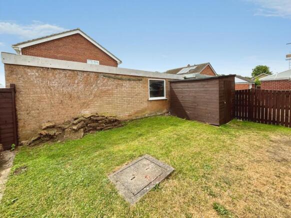3 bed Detached to rent Image 12