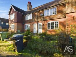2, Parkgate Cottages, Horns Corner, Catsfield TN33 9DT