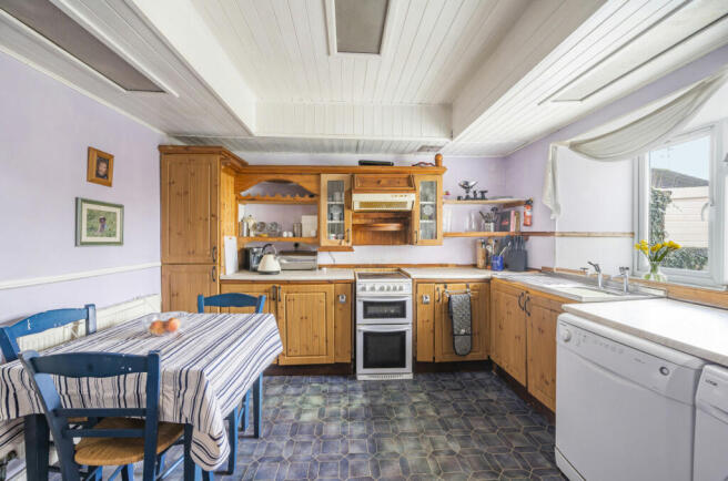 Kitchen/Breakfast Rm