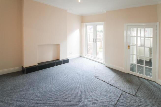 3 bed Terraced to rent Image 4