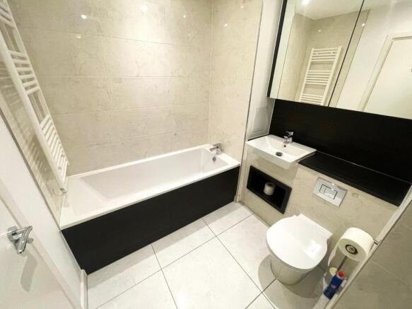 ENSUITE.jpg