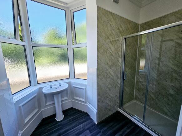6 bed Block of Apartments for sale Image 12