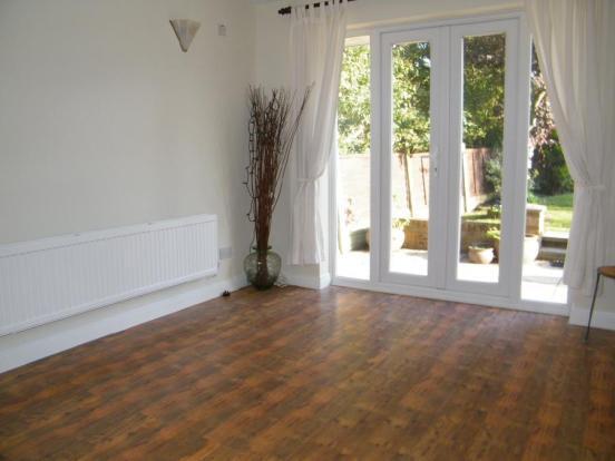 Dining Area To Rear