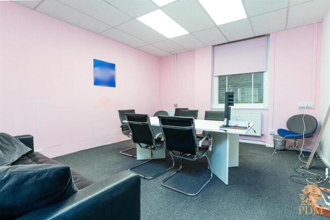 Unit 3 Karlsruhe House 18 Queens Bridge Rd The Mea