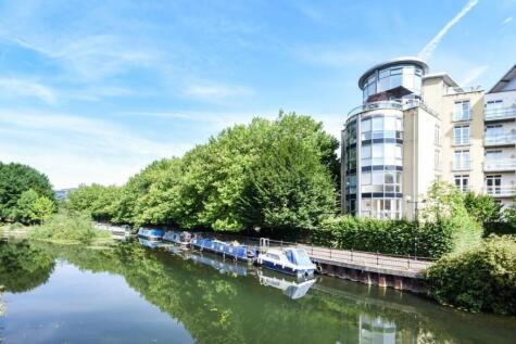 Kenavon Drive, Reading, Berkshire, RG1