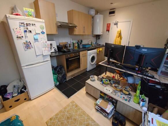 Living area (2)