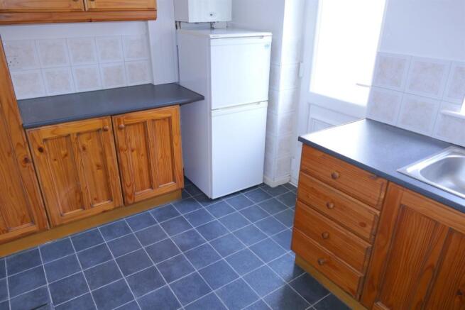 Kitchen b