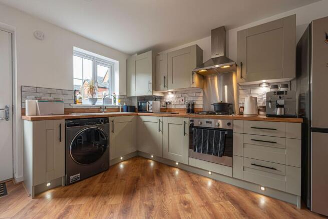 Kitchen / Dining room