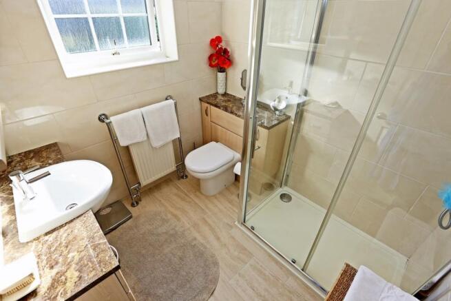 Master ensuite
