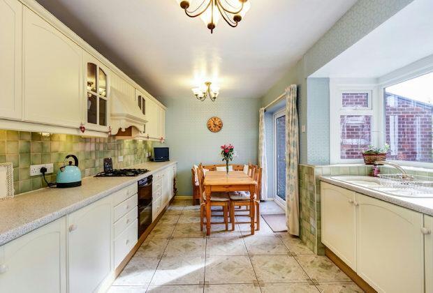 DINING KITCHEN