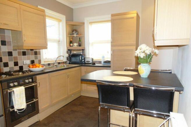 KITCHEN/BREAKFAST RO