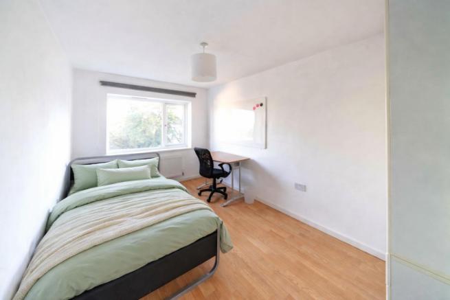 Bedroom 1 .png