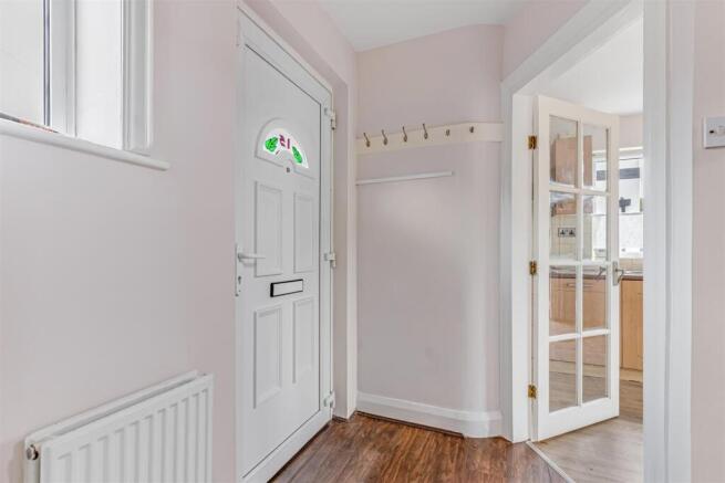 3 bed Semi-Detached for sale Image 9