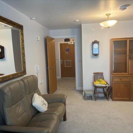 2 bed Apartment for sale Image 5