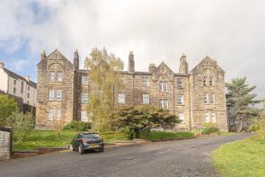 9, Castle Court, Stirling FK8 1EL