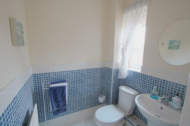CLOAKROOM.jpg