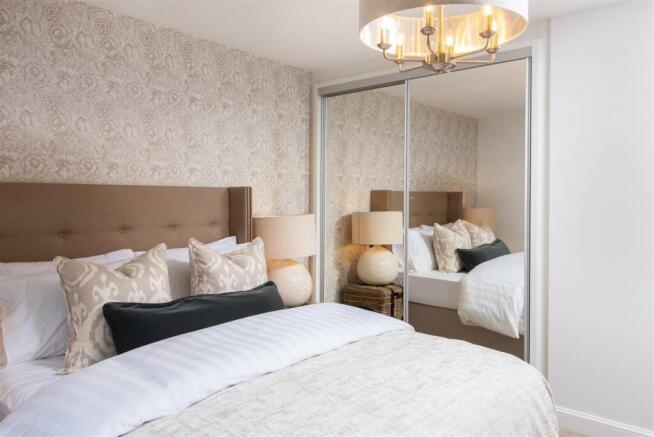 BEDROOM 2