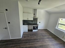 17, Cricklewood Lane, Cricklewood, London NW2 1HN