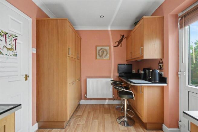Kitchen_2.jpeg