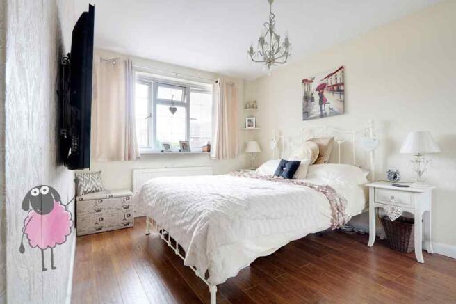 Bedroom 1 (Double)