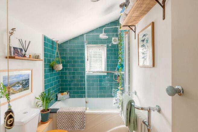 DAORLLAHETIHW04 - Bathroom C.jpg