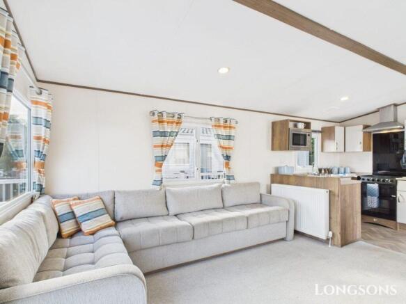 Cam02173g0 Pr0276 Still017