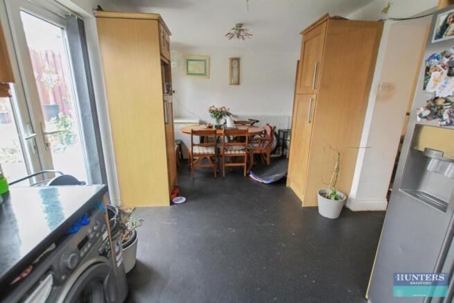 5 bed Semi-Detached for sale Image 6