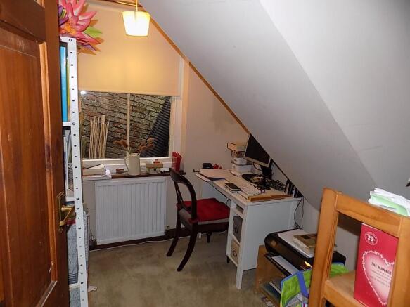Photo 10
