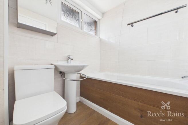 3 bed Terraced to rent Image 10