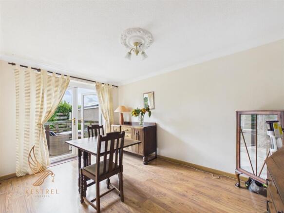 5 bed Detached Bungalow for sale Image 11