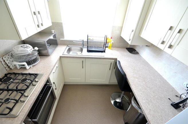 kitchen .JPG