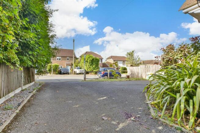 Driveway/Parking