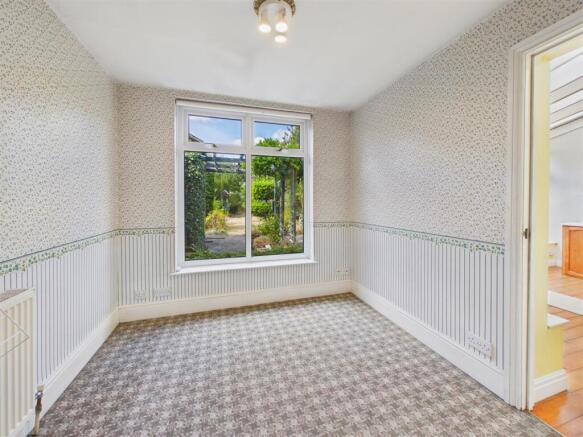 3 bed Semi-Detached for sale Image 8