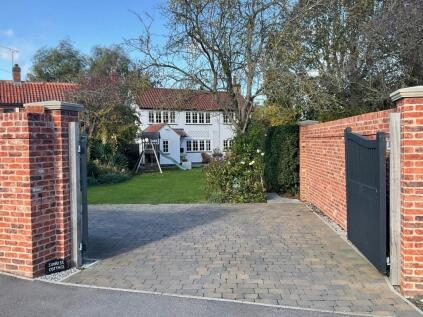 Lombard Street, Orston, NG13