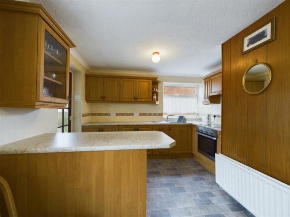 KITCHEN/ DINER