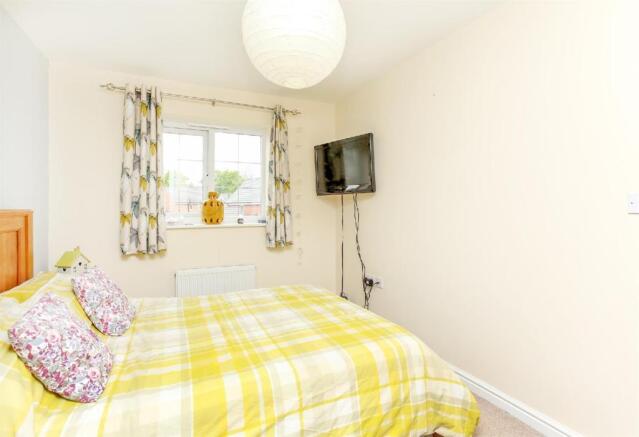 Master Bedroom 1.jpg