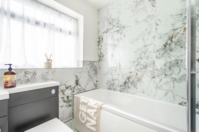 2 bed Terraced for sale Image 11