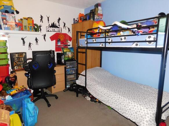 BEDROOM 2